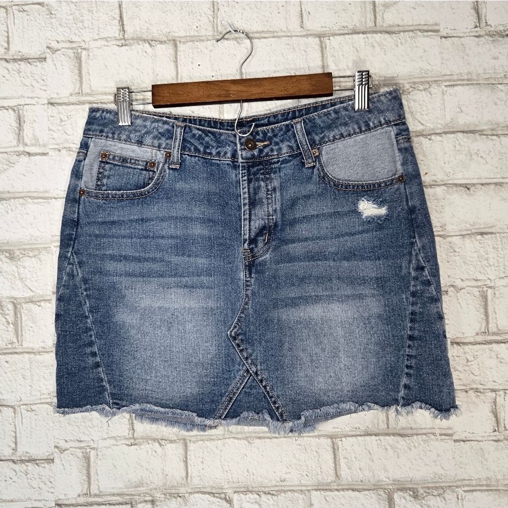 Mauricesโ jean miniโskirt